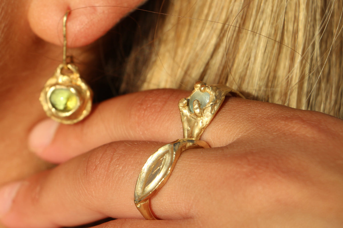 Salty ring gold
