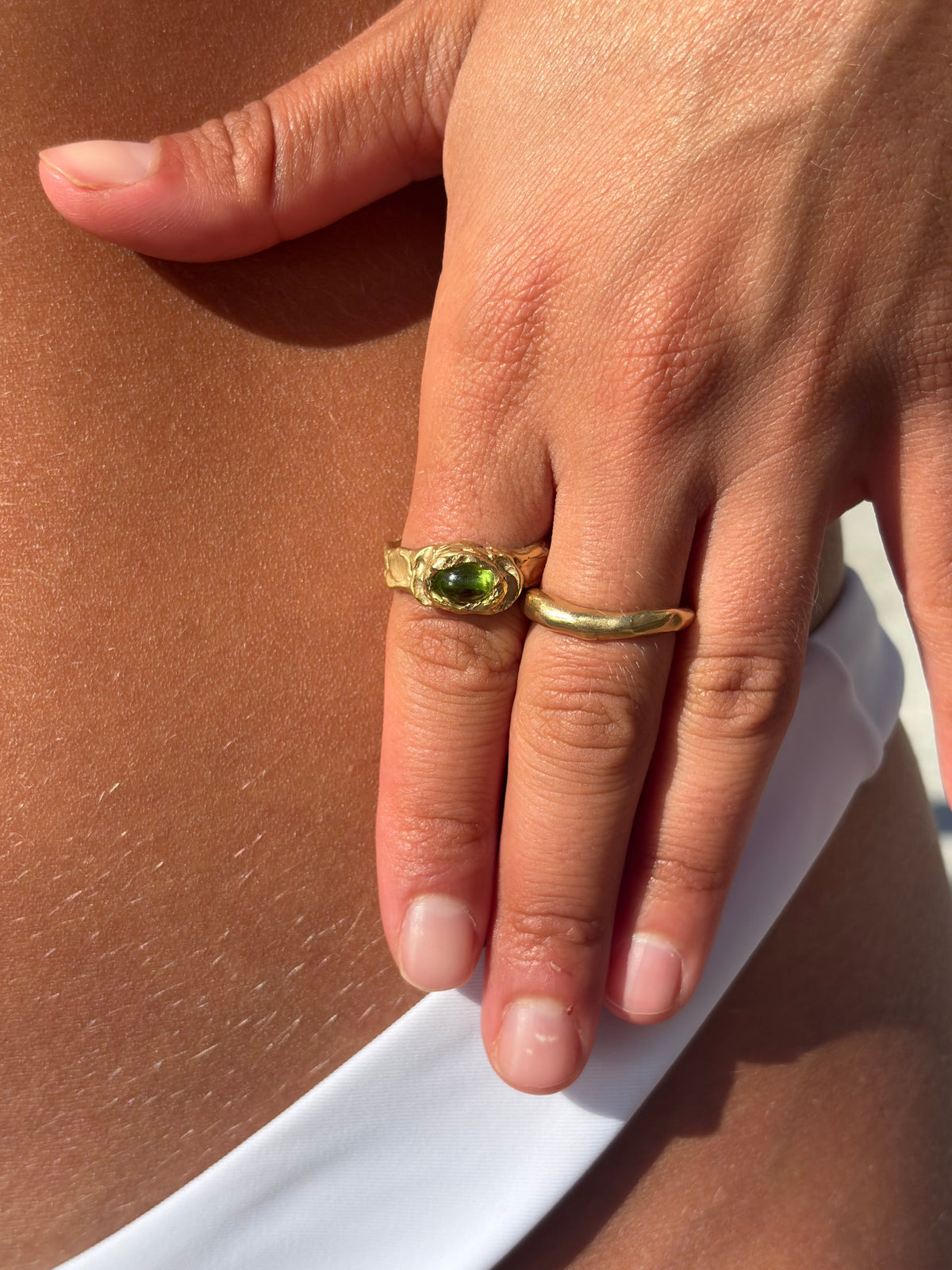 Flow ring small gold