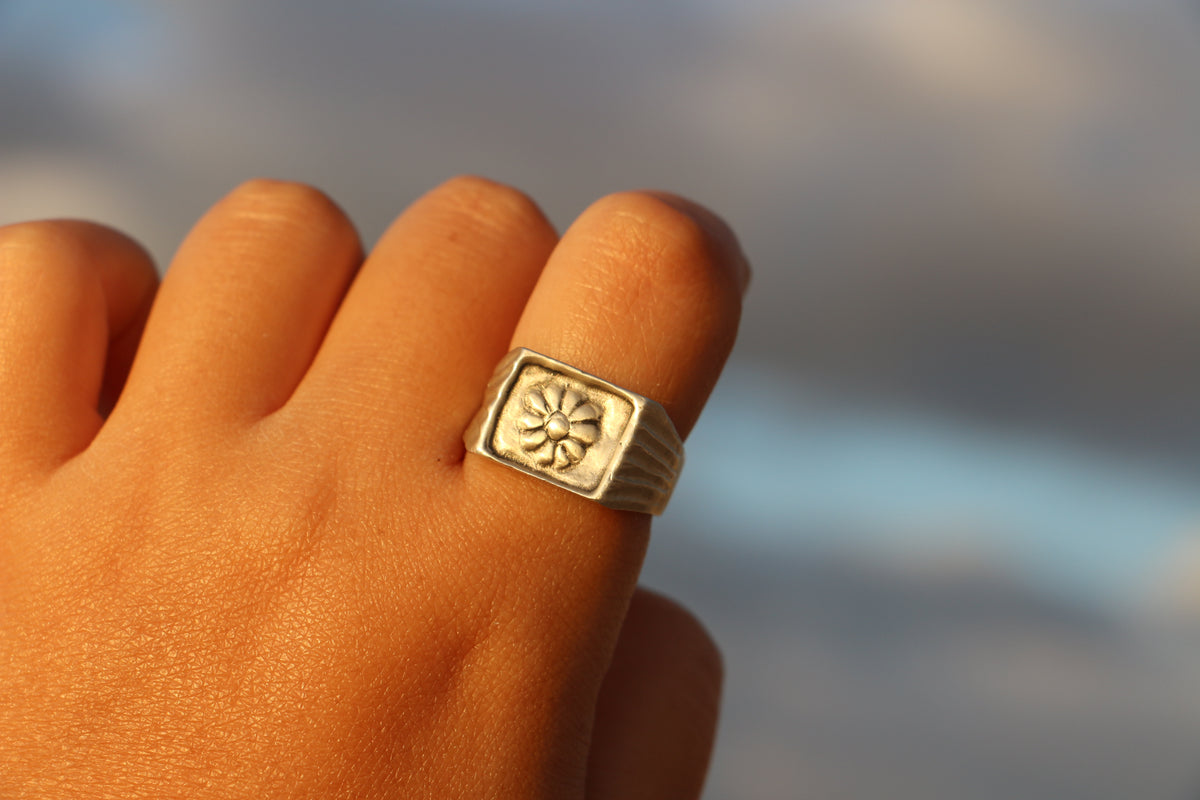 Sun child ring