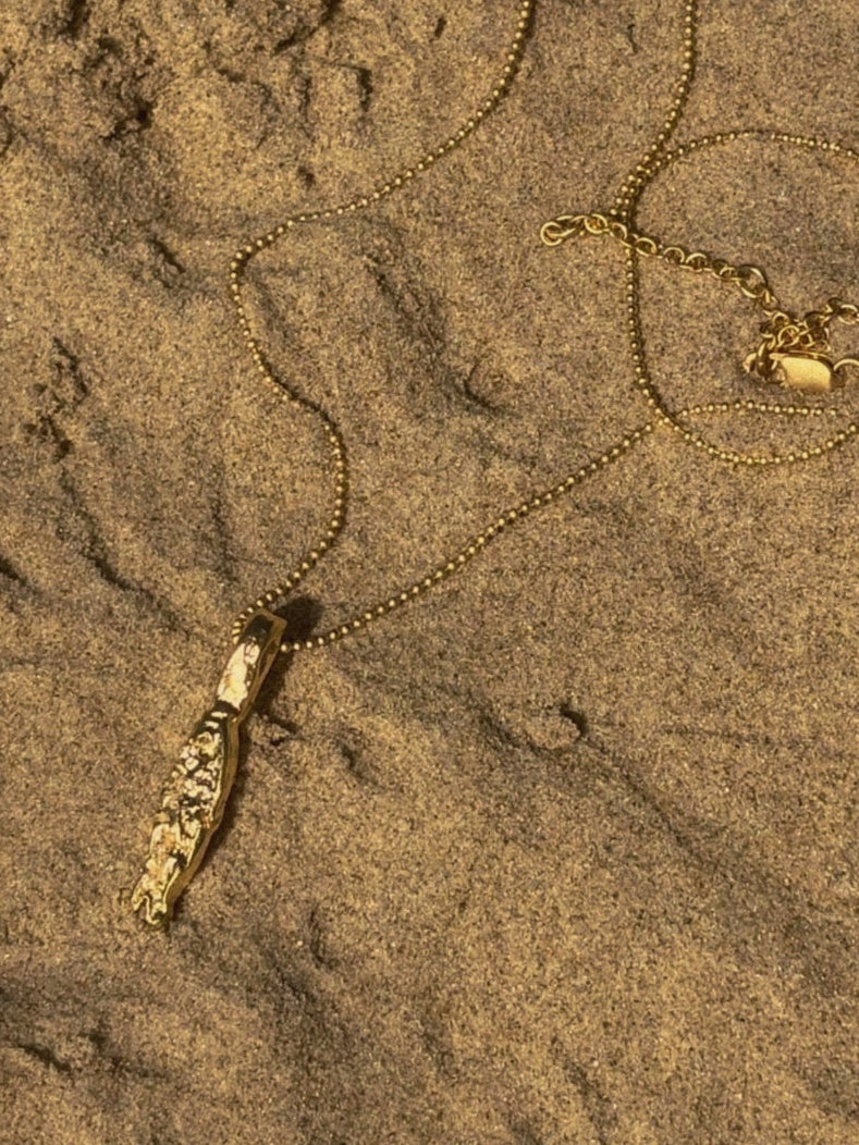 Salt Fish necklace gold