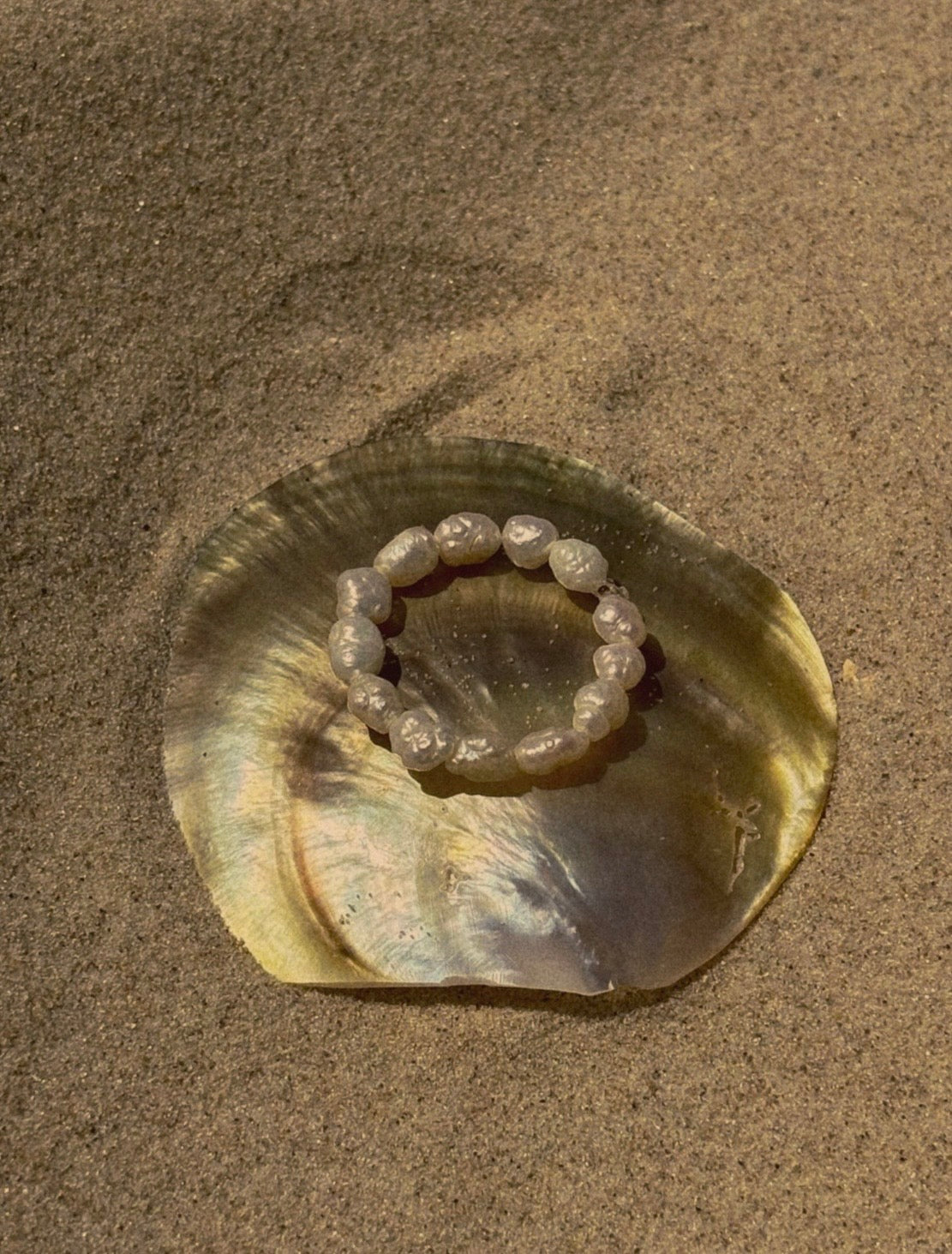 Snap pearl ring