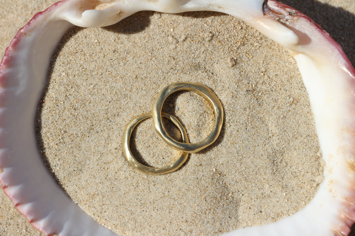 Flow ring small gold