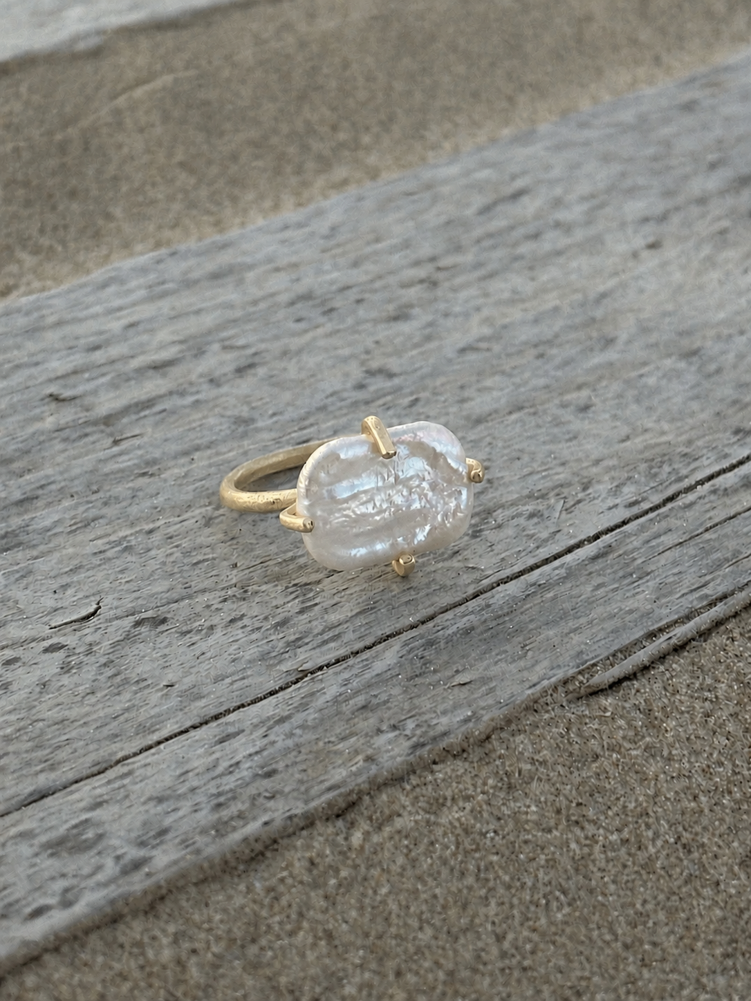 Wildform pearl ring gold