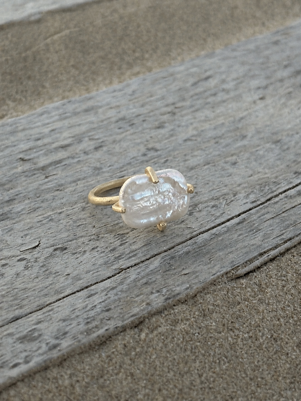 Wildform pearl ring gold